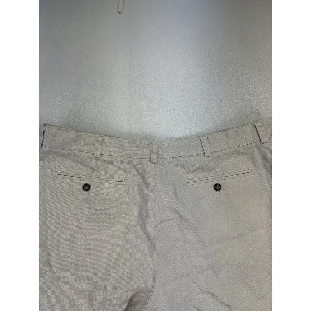 L.L. Bean Men's Linen Hybrid Shorts Size 40 Beige‎